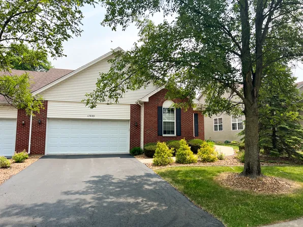 17033 Mendota Dr, Lockport, IL 60441