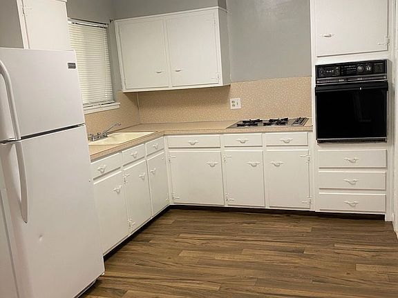 5th image of 2430 Saba Ln