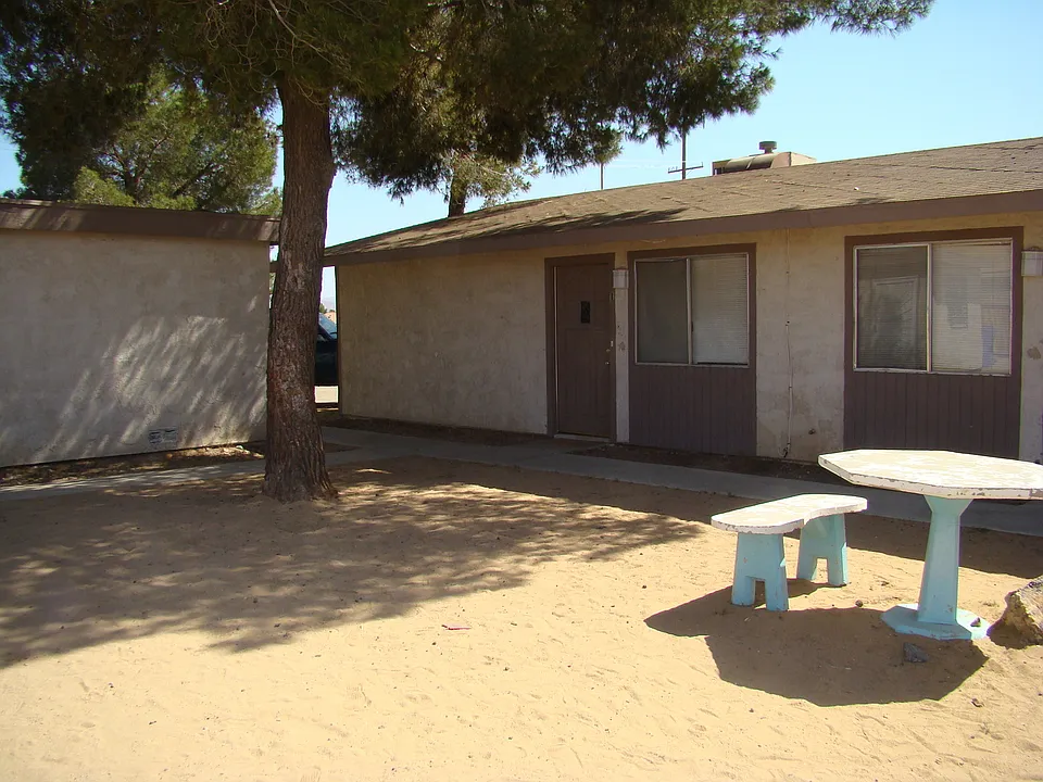 21335 Bear Valley Rd