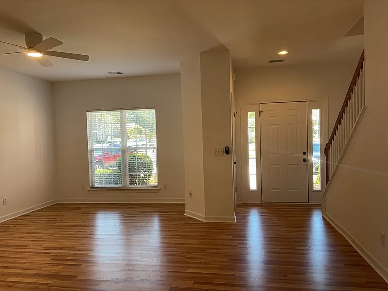 1544 Oxborough Cir — Photo 6