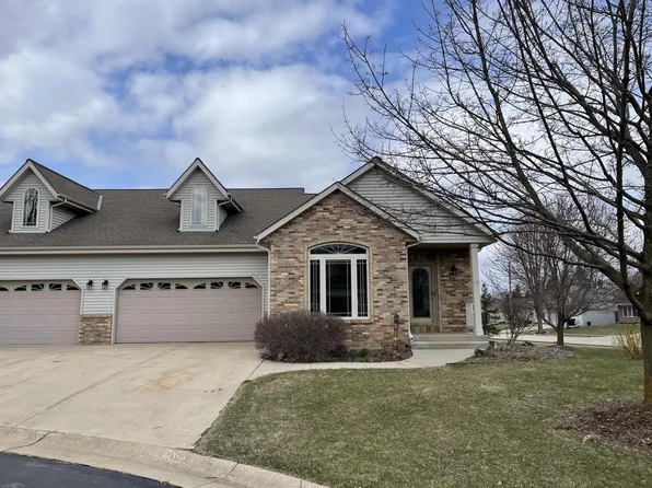 3028 Joshua LANE, West Bend, WI 53095