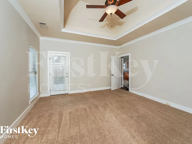 2044 Highview Way — Photo 8
