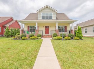 112 Giddy-up Ln, Ashland, VA 23005