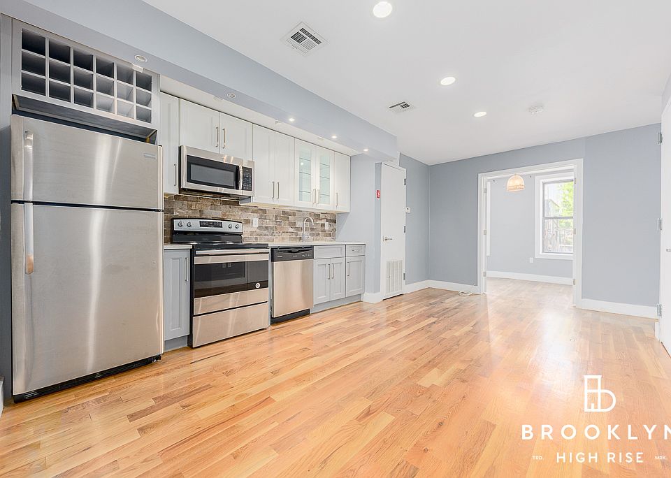 1st image of 992 Atlantic Ave #2R