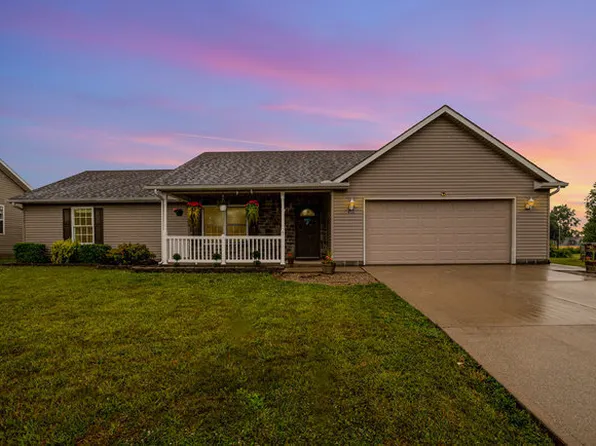 935 S Creek Dr W, Greensburg, IN 47240