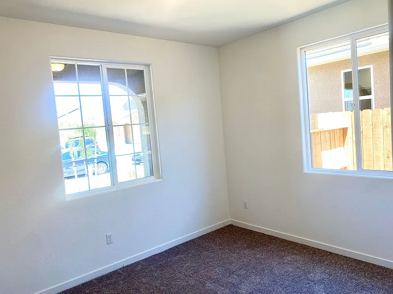 6689 E Cambridge Ave — Photo 11