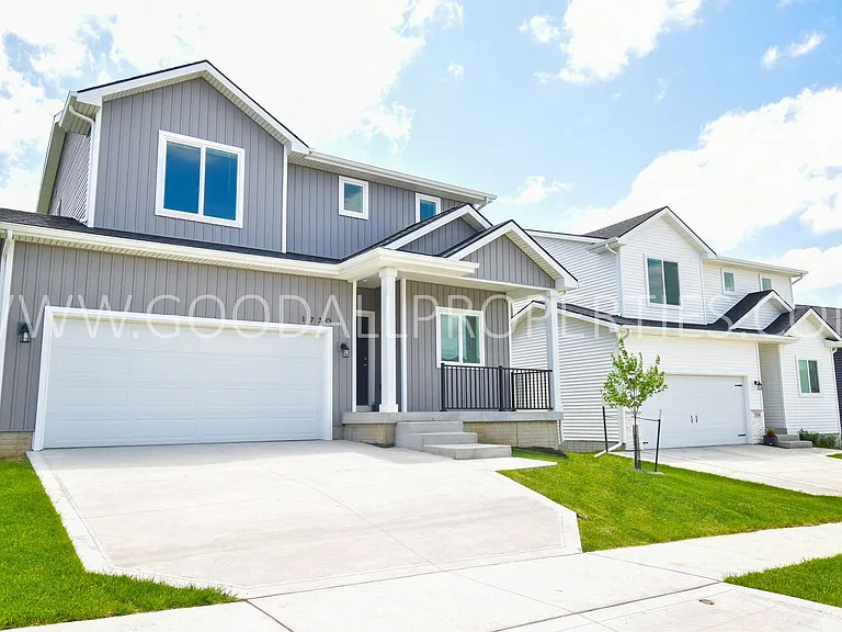 1730 Howard Dr — Photo 1
