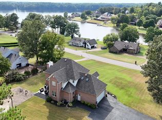 348 Eastern Shores Dr, Lexington, TN 38351