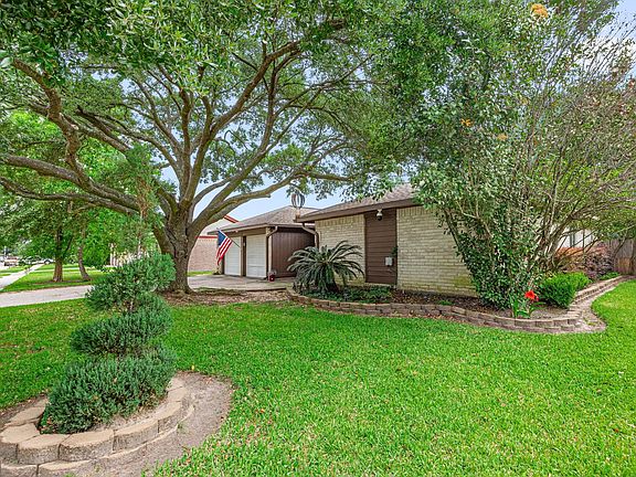 3rd image of 21302 Bridgepoint Ln