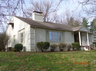 1418 Hickory Ln, Owensboro, KY 42303