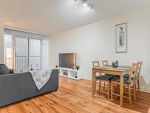 3rd image of 30 Grand Trunk Cres #3703