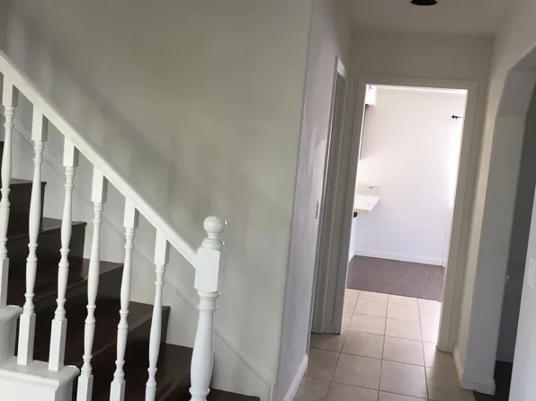 1815 Morgan Ln, Redondo Beach, CA 90278