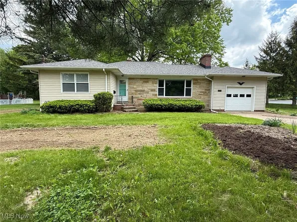 2719 Glenmore Dr, Westlake, OH 44145