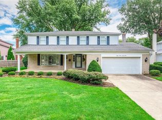3371 Beverly Hills Dr, Rocky River, OH 44116