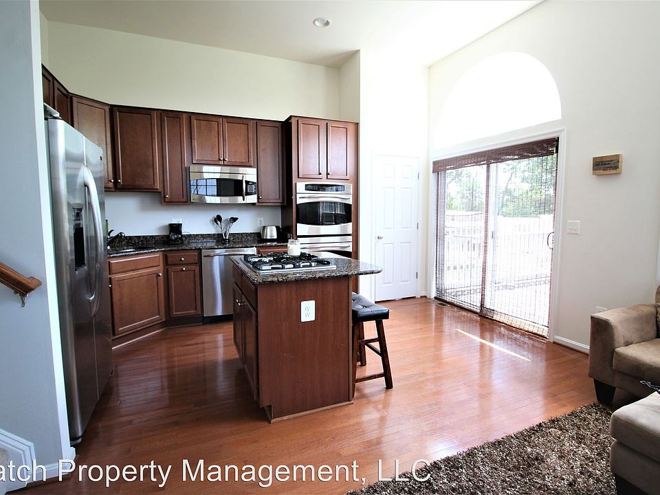 1st image of 2382 Battery Hill Cir