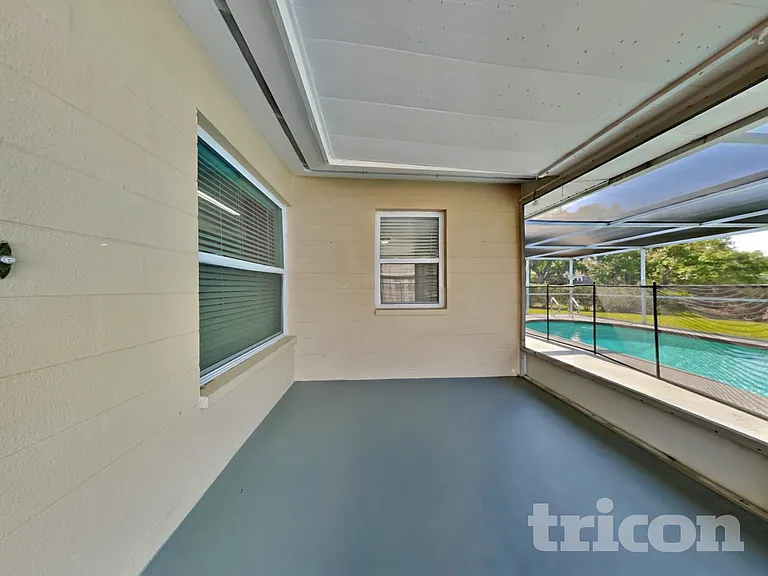 6160 Rockefeller Ave — Photo 15