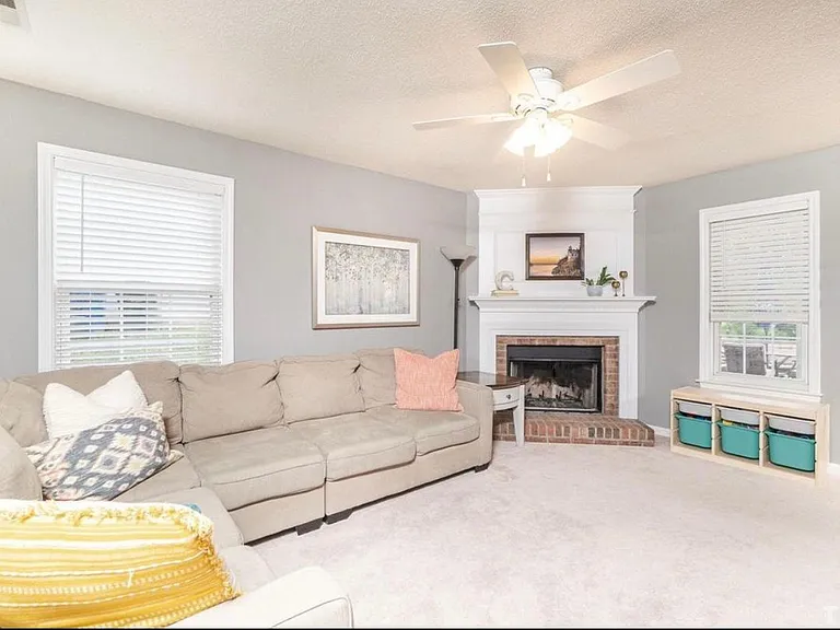 4 Marsh Landing Ct — Photo 13