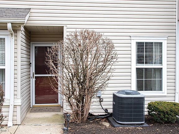 2nd image of 796 Tollis Pkwy #796