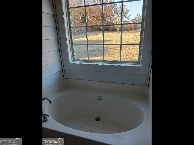 907 Downing Dr — Photo 8