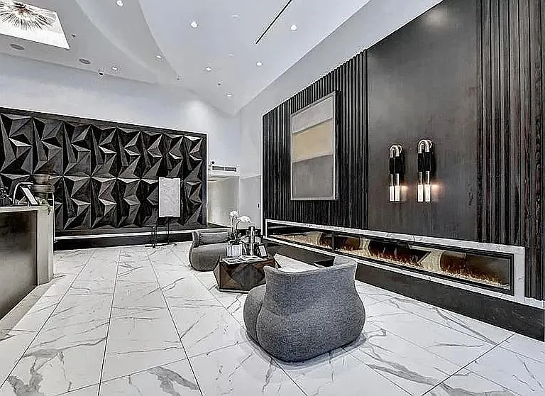 400 W Peachtree St NW #2514 — Photo 2