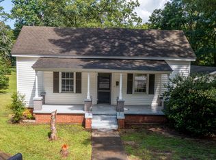 11 North St, Manchester, GA 31816