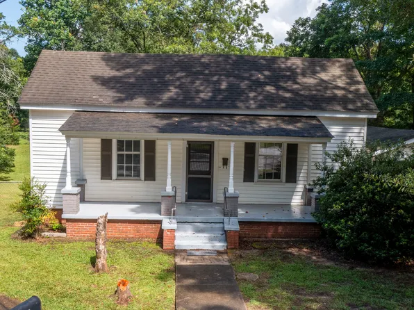 11 North St, Manchester, GA 31816