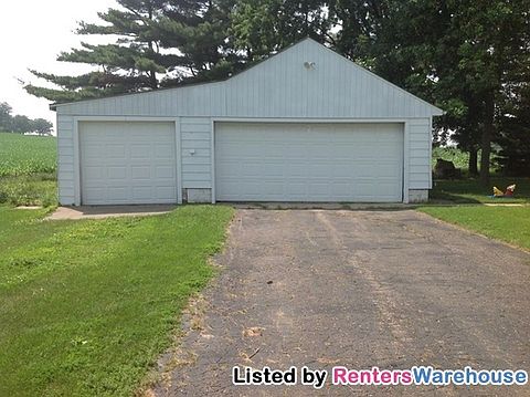 2nd image of 322 Manning Ave S
