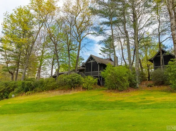 62 Fairway Villas Drive #D, Sapphire, NC 28774