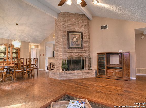 5th image of 9606 Woodland Hls