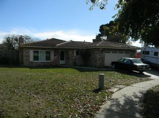 835 Saint George Cir, Salinas, CA 93905