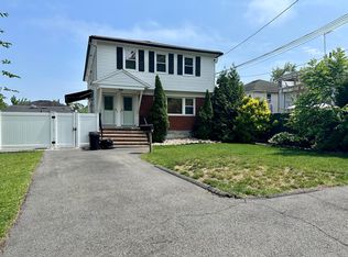 3240 Amboy Rd FLOOR 2, Staten Island, NY 10306