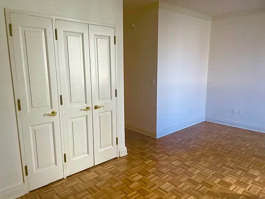 Rented by Compass | media 23