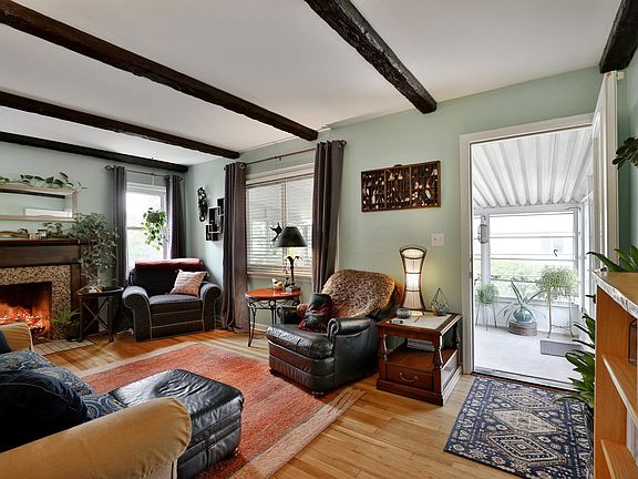 4th image of 614 E Jeffrey Pl