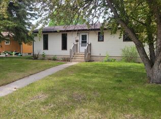 425 Spruce Ave S, Thief River Falls, MN 56701