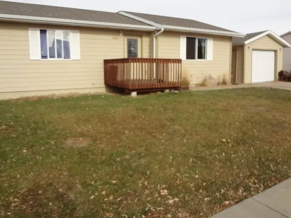 5120 Saturn Dr, Rapid City, SD 57703