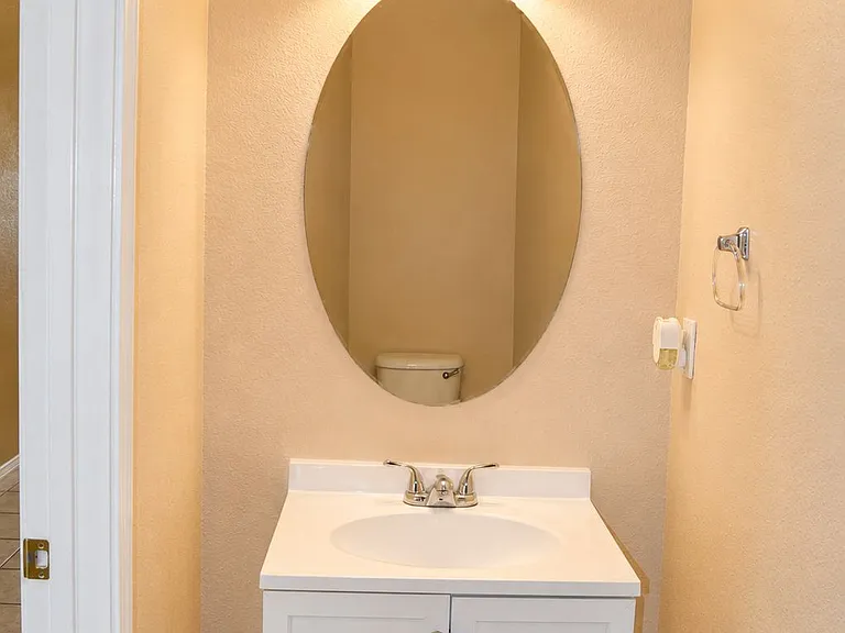 712 White Hawk Trl — Photo 10