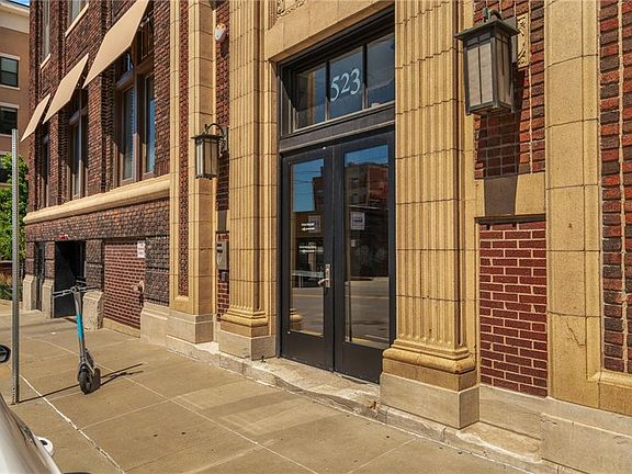 5th image of 523 Grand Blvd APT 1D
