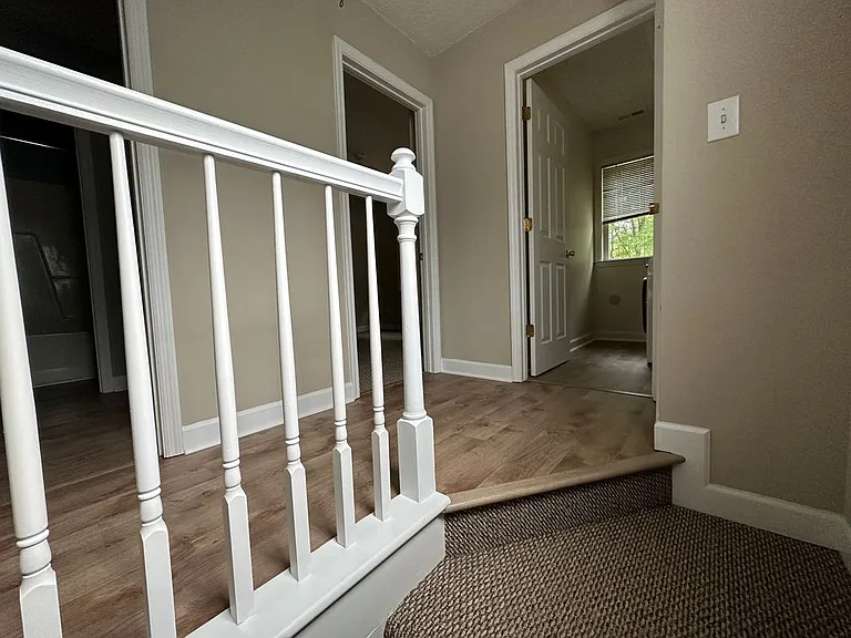111B Laura Ln — Photo 12