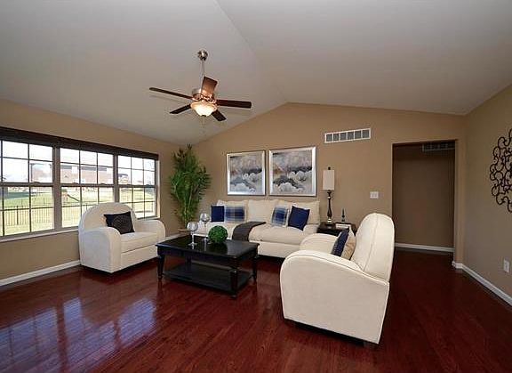 2nd image of 5041 Bristol Hill Dr