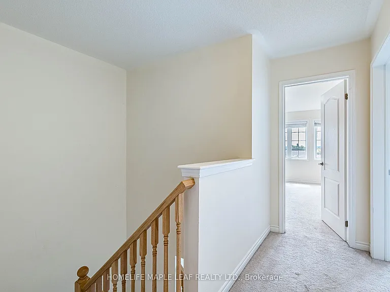 67 Benhurst Cres — Photo 39