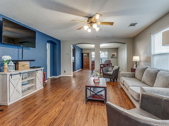 4th image of 6110 Outlook Ridge