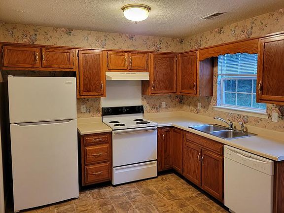 2nd image of 813 Winding Hills Ln #B