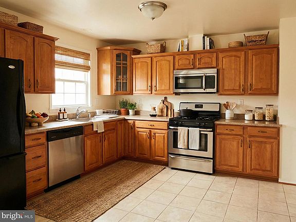 5th image of 7531 Wilhelm Dr