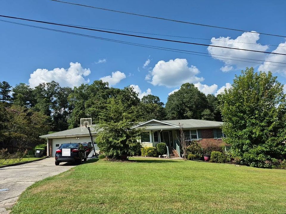 1st image of 2058 Windsor Dr
