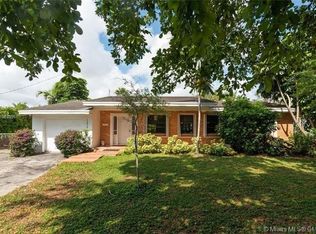 17910 SW 92nd Ave, Palmetto Bay, FL 33157