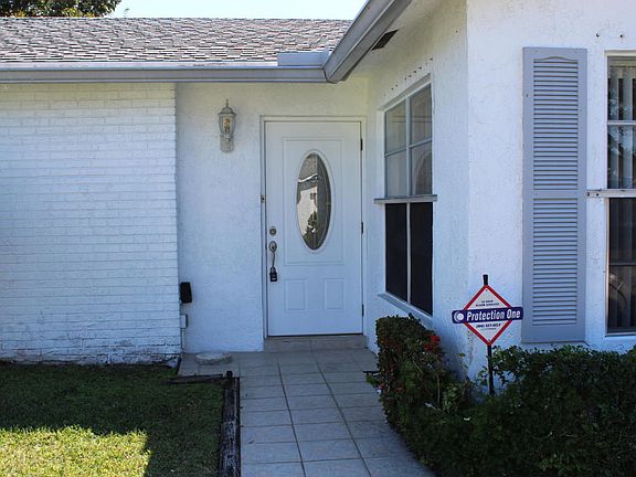 4th image of 6304 Silver Moon Ln
