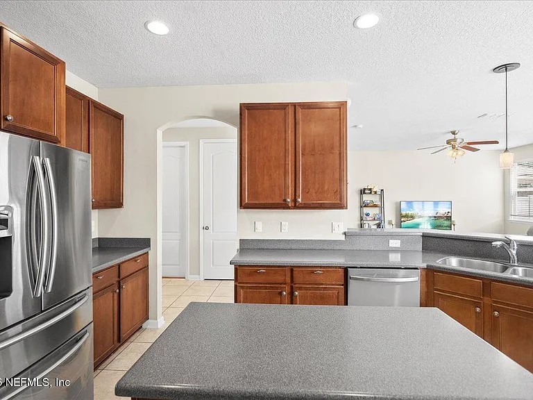 12174 Wynnfield Lakes Cir — Photo 7