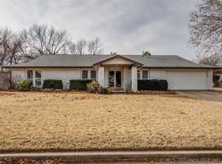 721 Briarwood Ct, Broken Arrow, OK 74011