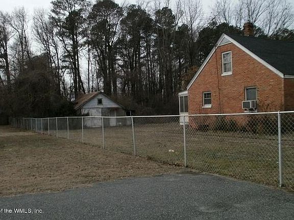 4th image of 2990 King William Ave