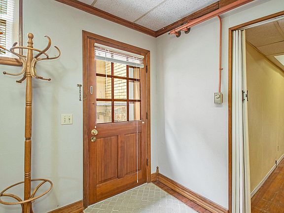 4th image of 324 N 38th St #3